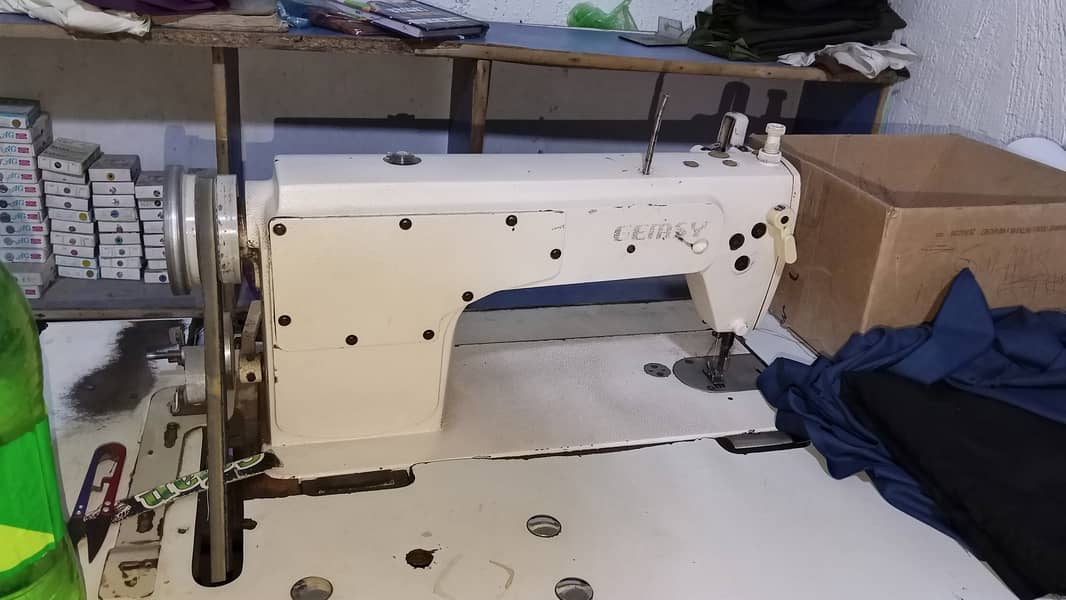 Gemsy sewing  machine 0