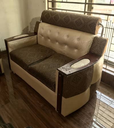 6 Seater Sofa set In a Good condition