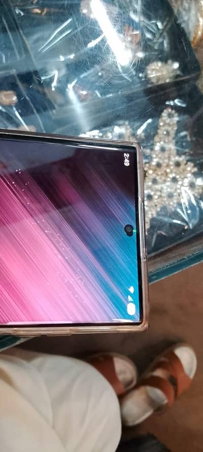 Samsung Mobile S22 Ultra pin dot