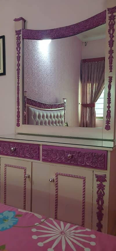 queen size bed