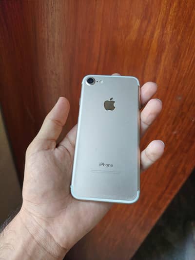 Apple iPhone 7
