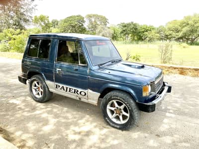 Mitsubishi Pajero 1987