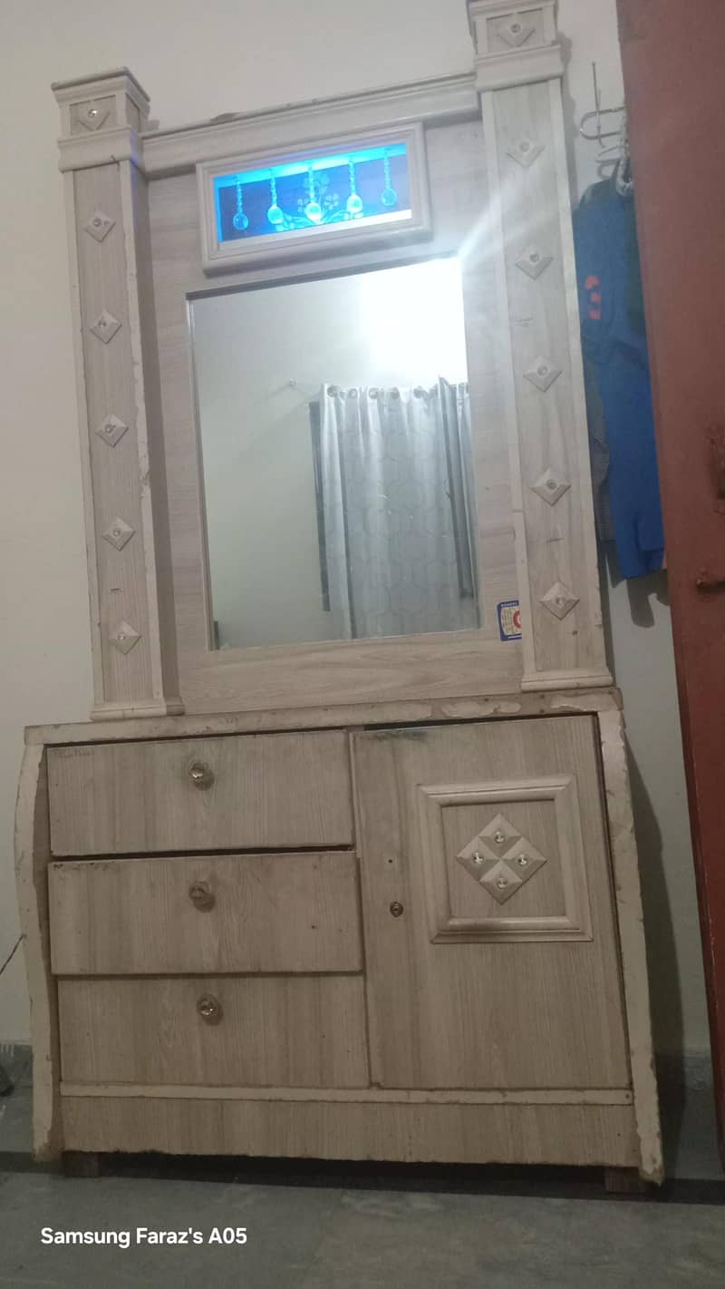 Large size Dressing table 1