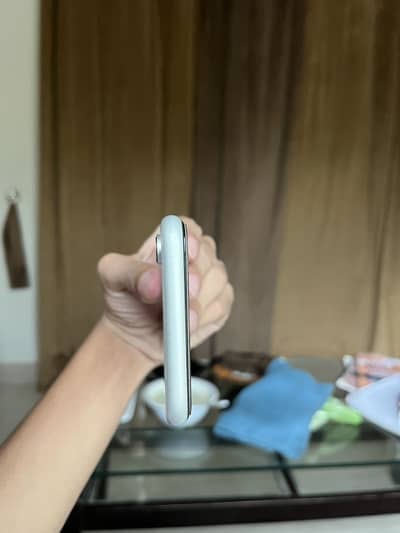 Apple iPhone XR