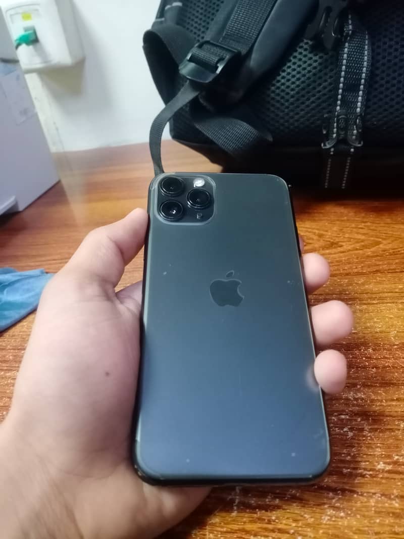 Apple iPhone 11 Pro 1
