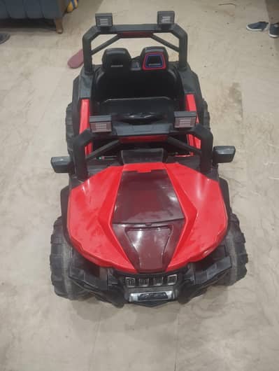 kids jeep car toy or sale in excellent condition electric rechargeable