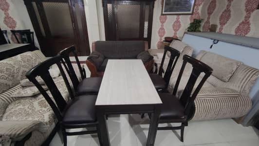 4 Chairs 1 Table Solid Wood For Sale Rwp