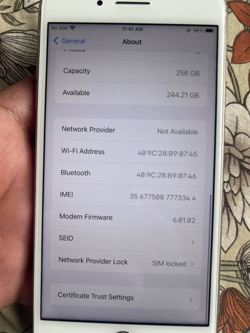 Apple iPhone 8 Plus 0