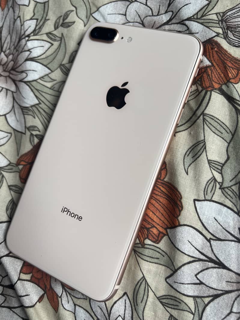 Apple iPhone 8 Plus 6