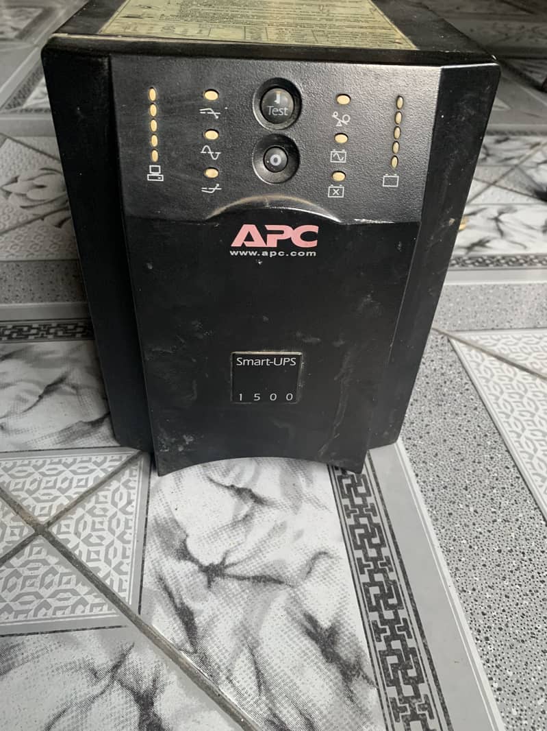 APC UPS 1500 3