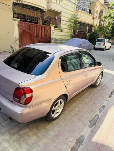 Toyota Platz