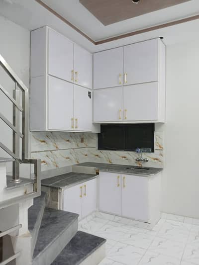 COMMERCIAL FLAT FOR RENT