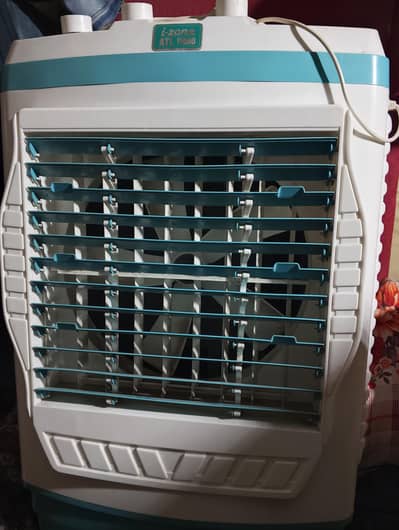 Air cooler 10days used only. 100% original . no problem. buy and use