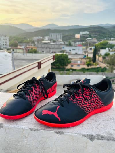 Puma Tacto IT futsall turf shoes