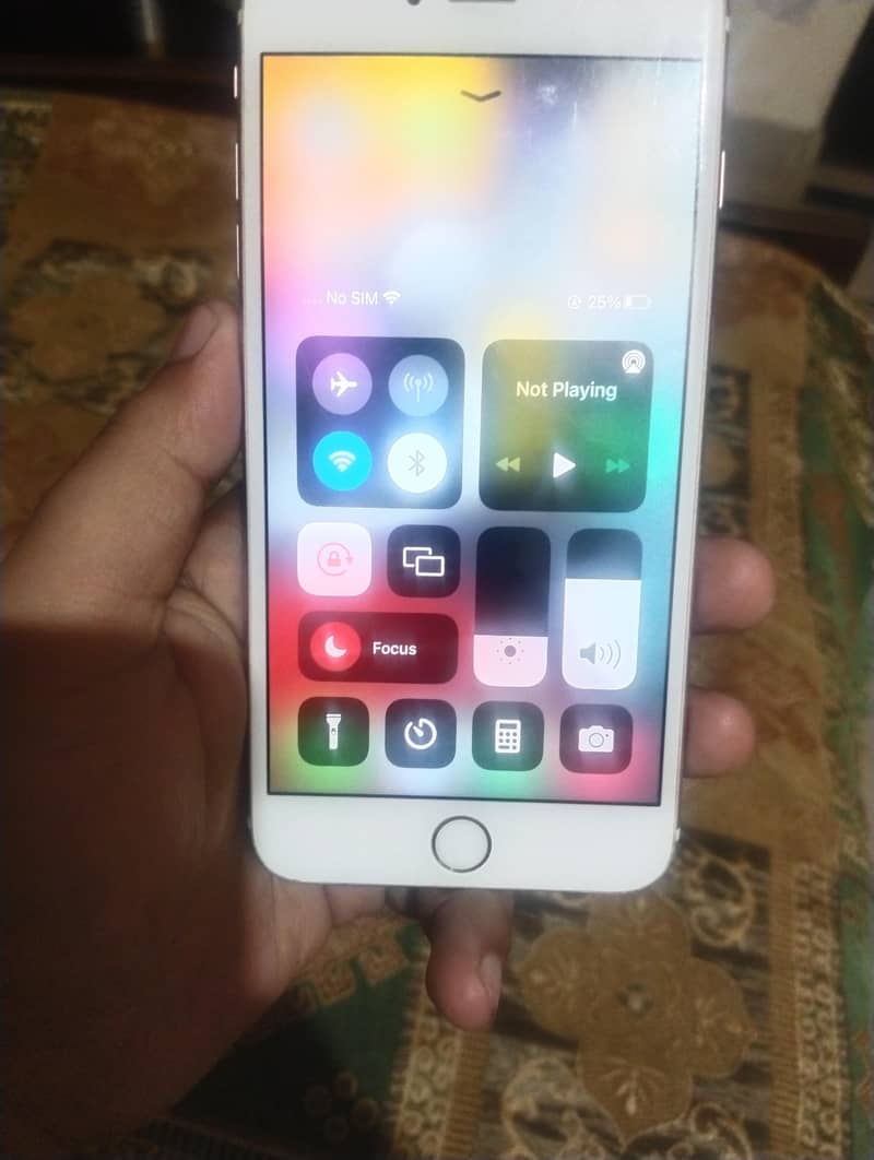 Apple iPhone 6S Plus 1