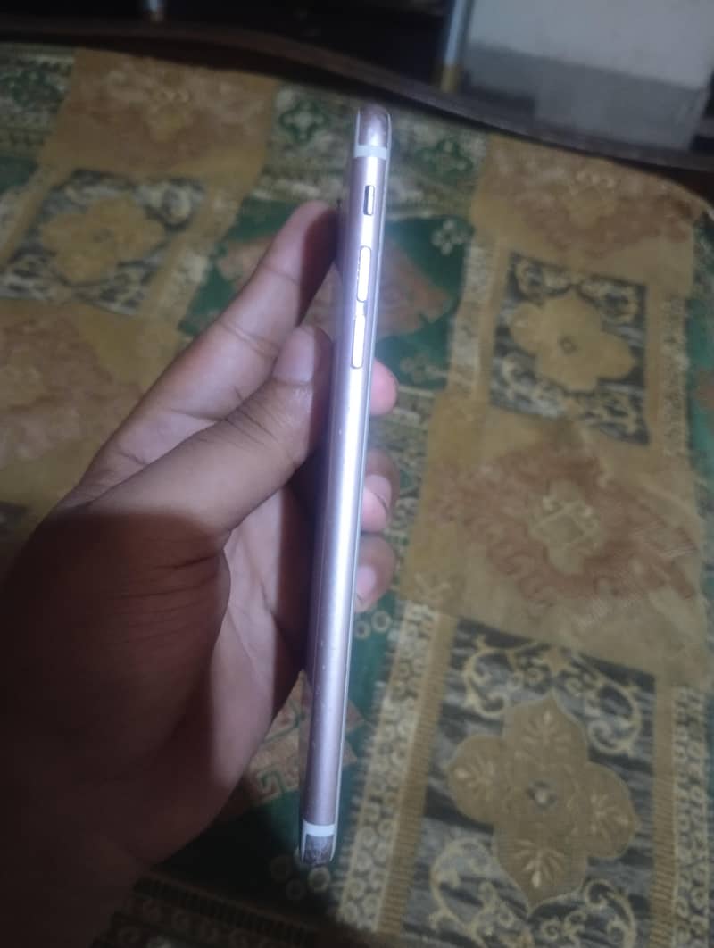 Apple iPhone 6S Plus 3