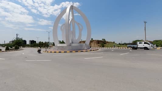 4500 Square Feet Residential Plot Up For sale In Faisal Hills