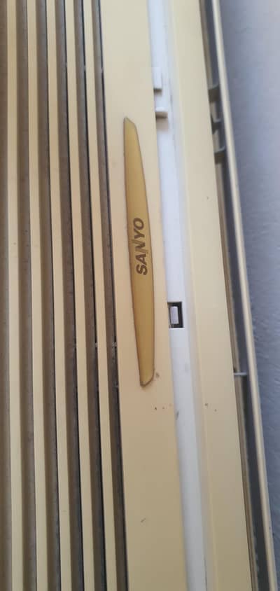 SANYO SPLIT AC FOR SALE