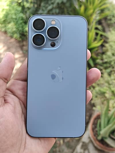Apple iPhone 13 Pro