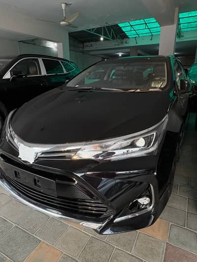 Toyota Corolla Altis Grande X CVT-i 1.8 Black/Black 2025