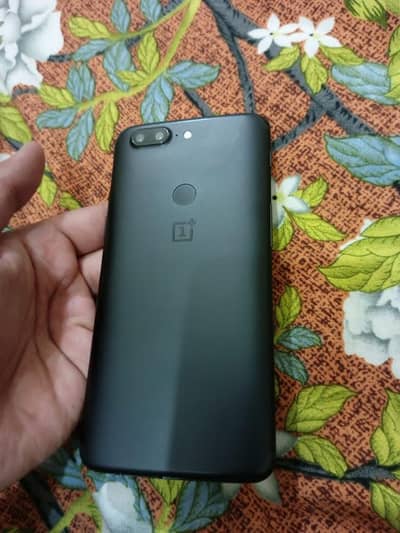 One Plus 5T