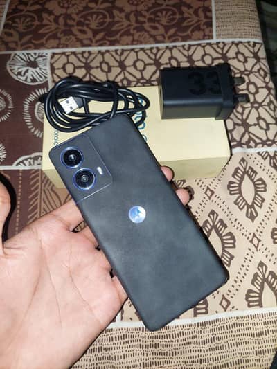Motorola G85 5G 12GB 256Gb Complete box