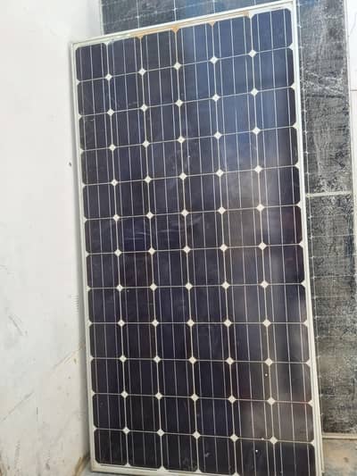 300w solar panels working condition