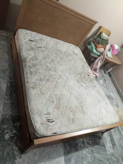 wooden single bed