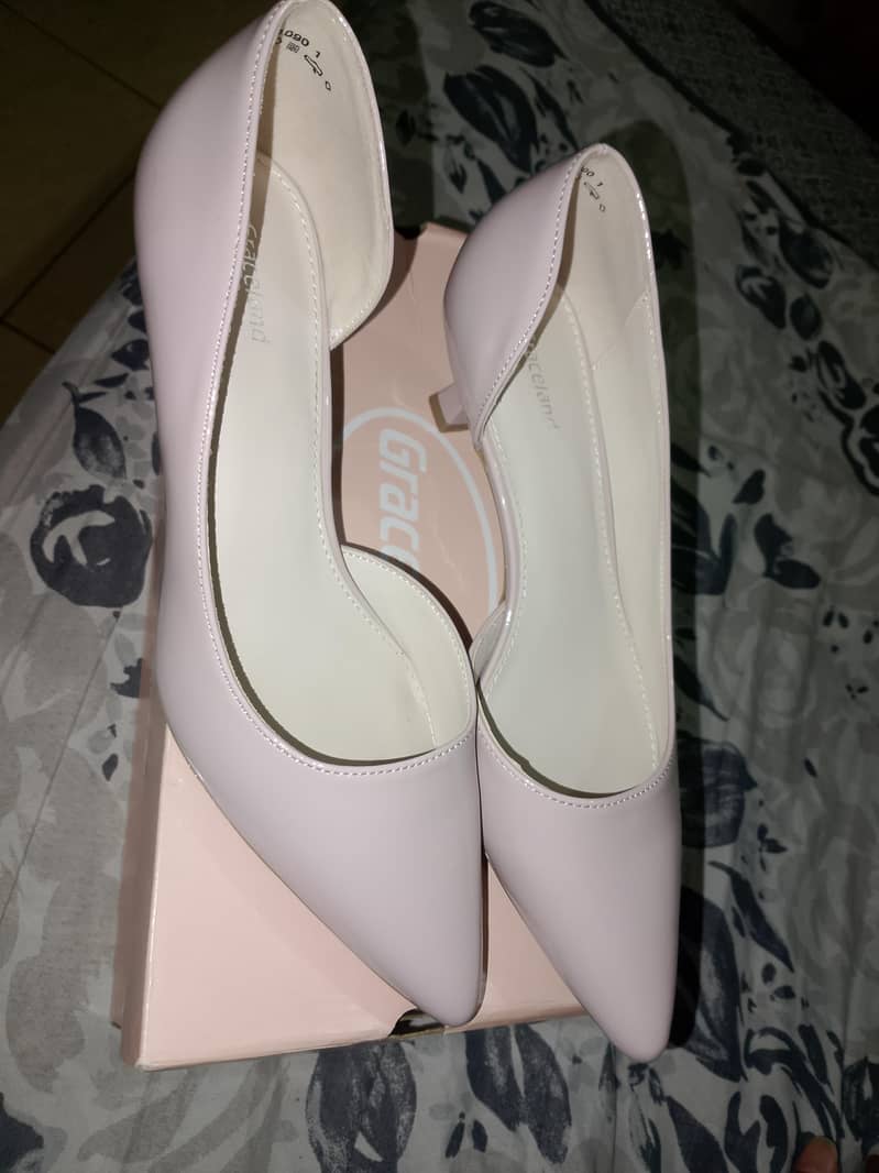 Heels 0