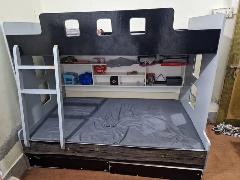 Bunk bed 0