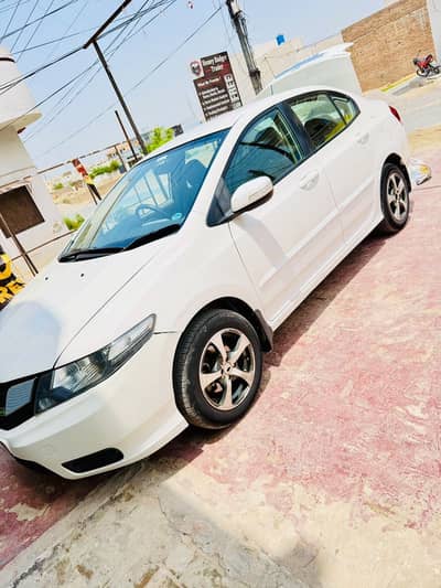 honda city 1.3 white 2019 model
