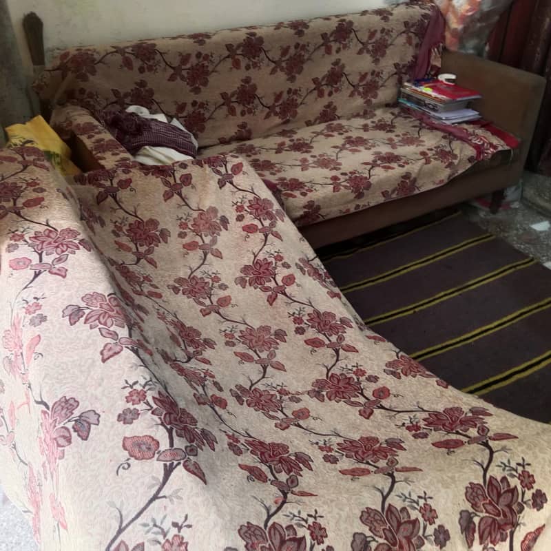7 seater sofa 3 Table 4
