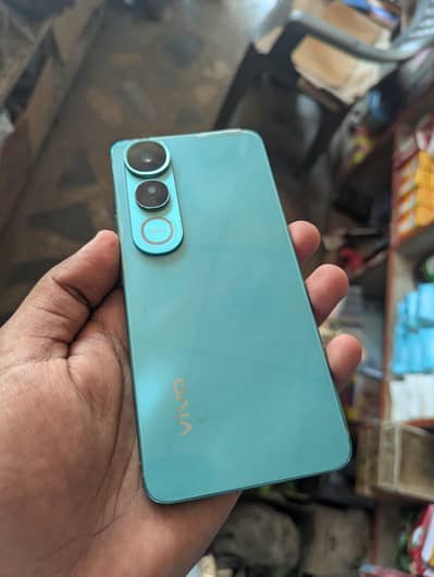 Vivo V50 Lite