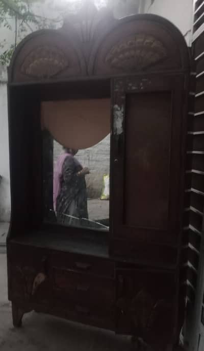 wooden almirah for urgent sale
