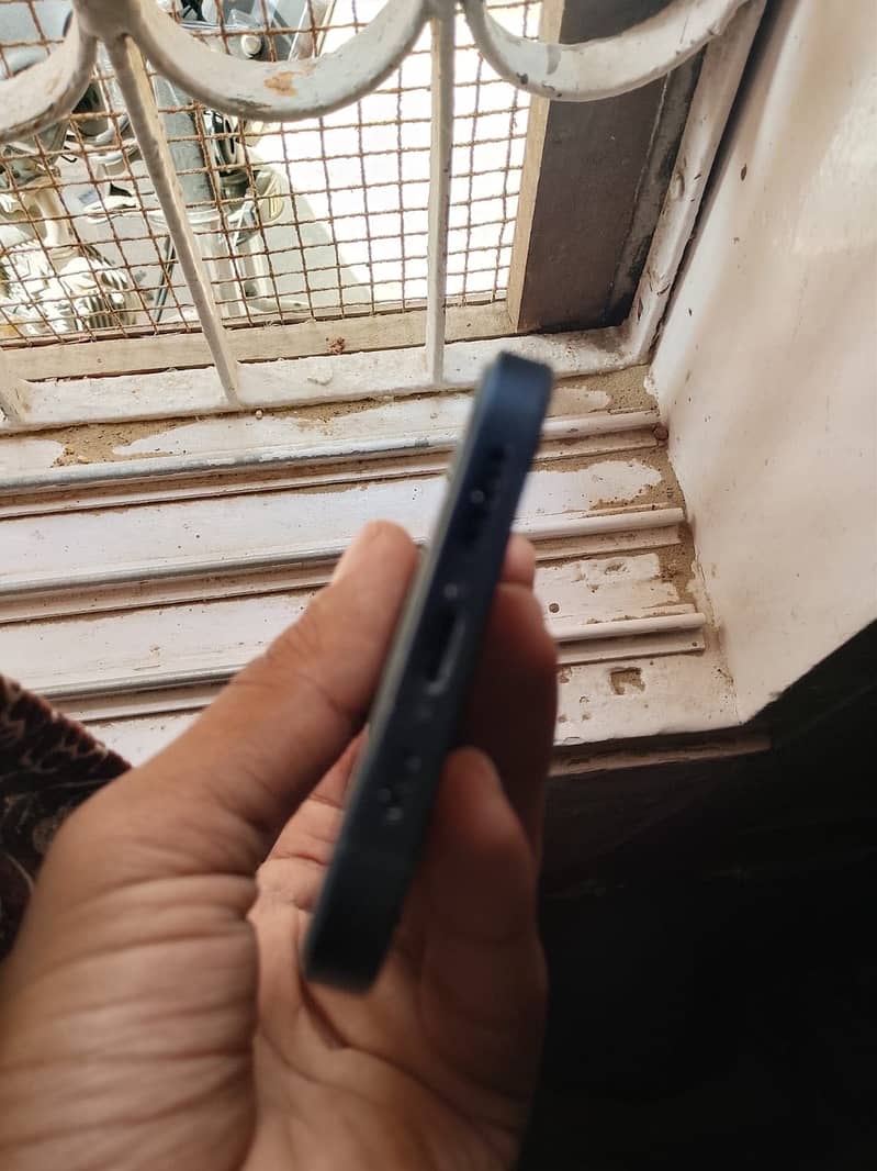 IPhone 12 2