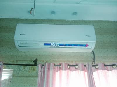 DOWNLANC  MODEL  ELEGANCE INVERTER 30