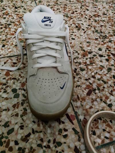 selling shoes