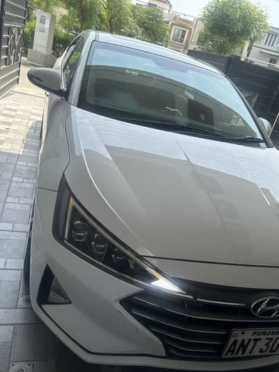 Hyundai Elantra 2023