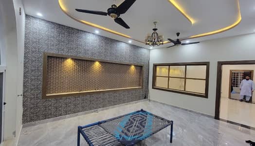 12 Marla full House For Rent In Media Town