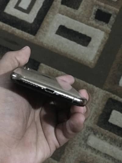 Apple iPhone XS bil kul ok hai pta hai