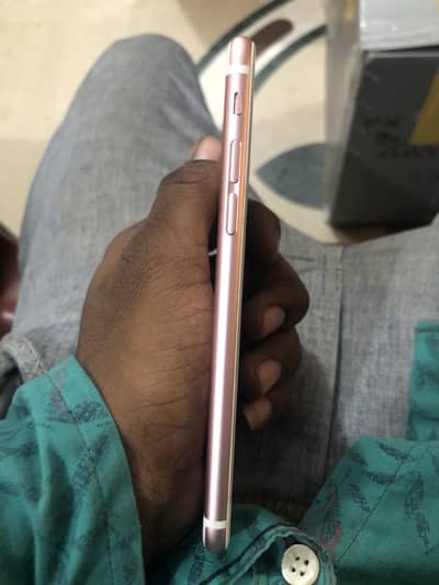 Apple iPhone 6S