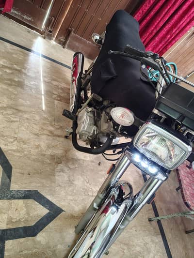 Honda CG 125 2023