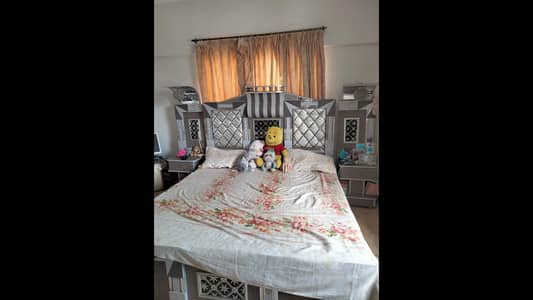 Bedroom set