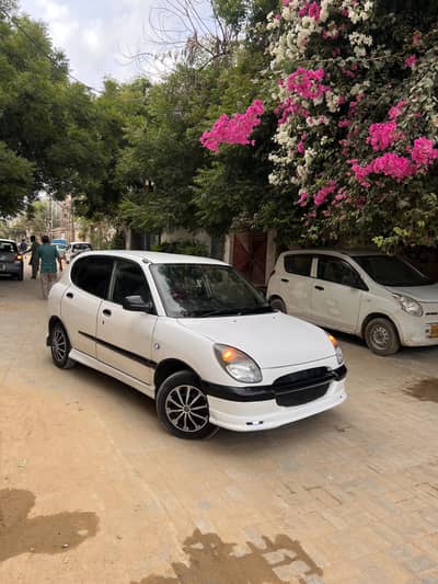 Toyota Duet 1999