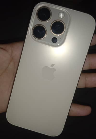 Apple iPhone 16 Pro desert titanium