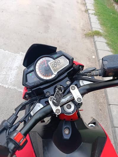 Benelli TNT 25