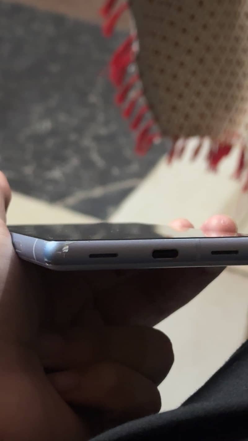 Google Pixel 7a 4
