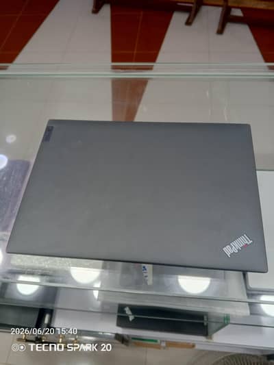 Lenovo T14 touch corei5 12thgen 1250p 16gbram 512ssd backlit keyboard.