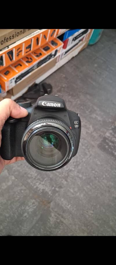Canon EO 1200 camera 10/10 condition