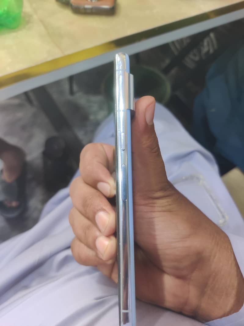 Google Pixel 8 Pro 3